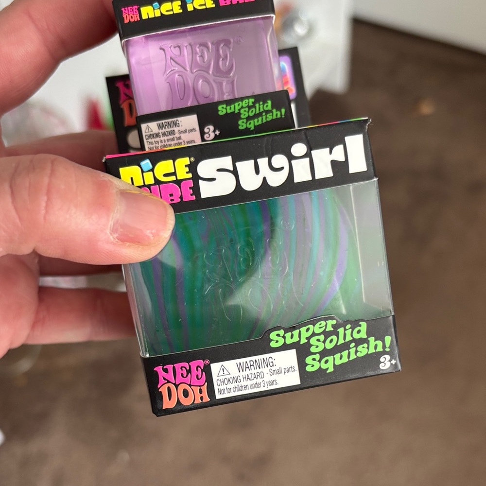 Needoh Swirl Super Solid Squish - Green & Purple 2